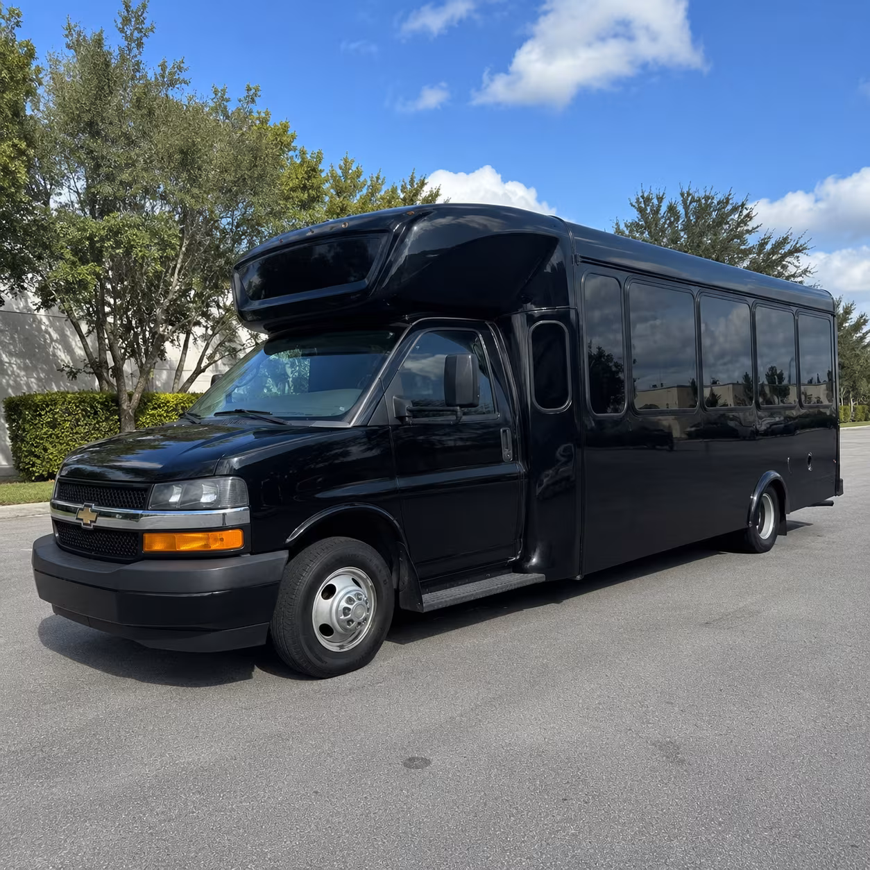 chantilly bus rentals
