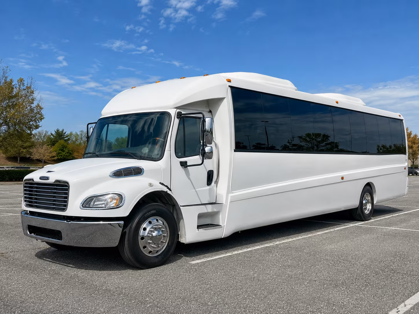leesburg 30 passenger party bus