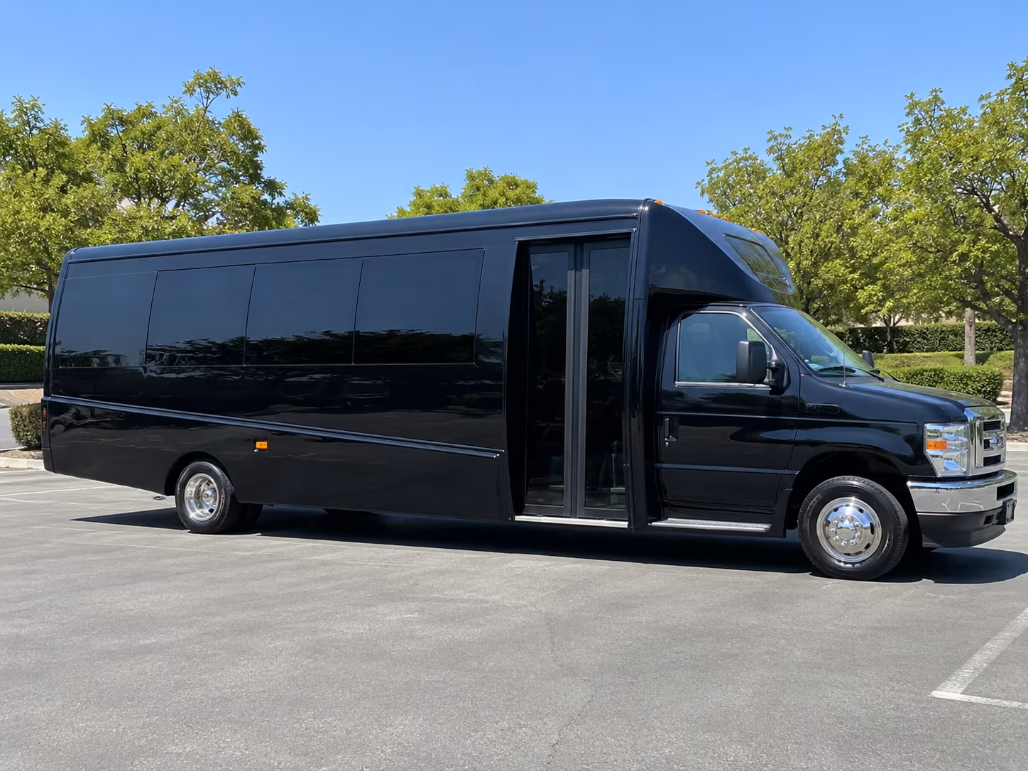 leesburg government military transportation onboard seating