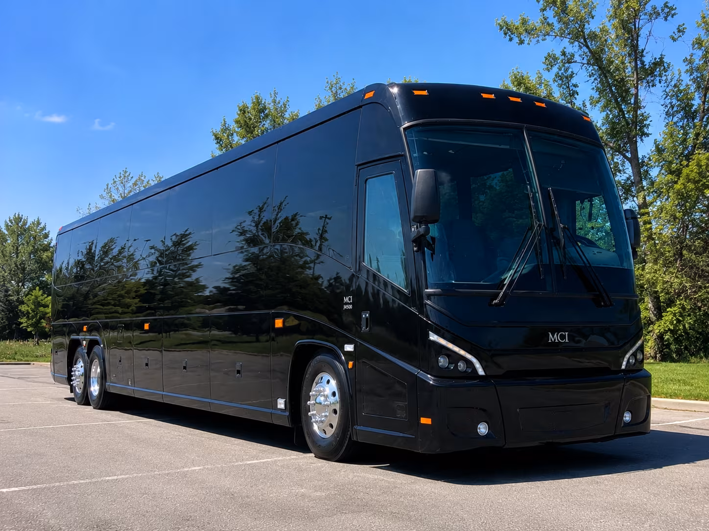 shuttle guests from dulles and hotel blocks without the caravan